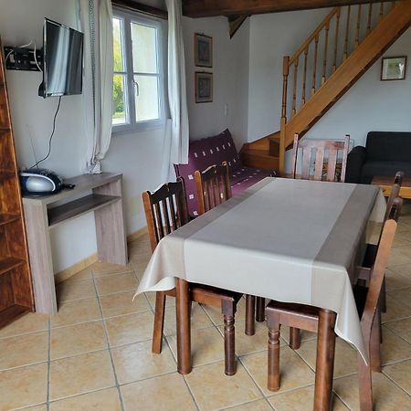 Les Gites De Brives Brives-sur-Charente Exterior foto