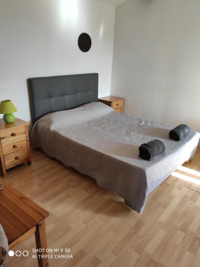 Les Gites De Brives Brives-sur-Charente Exterior foto
