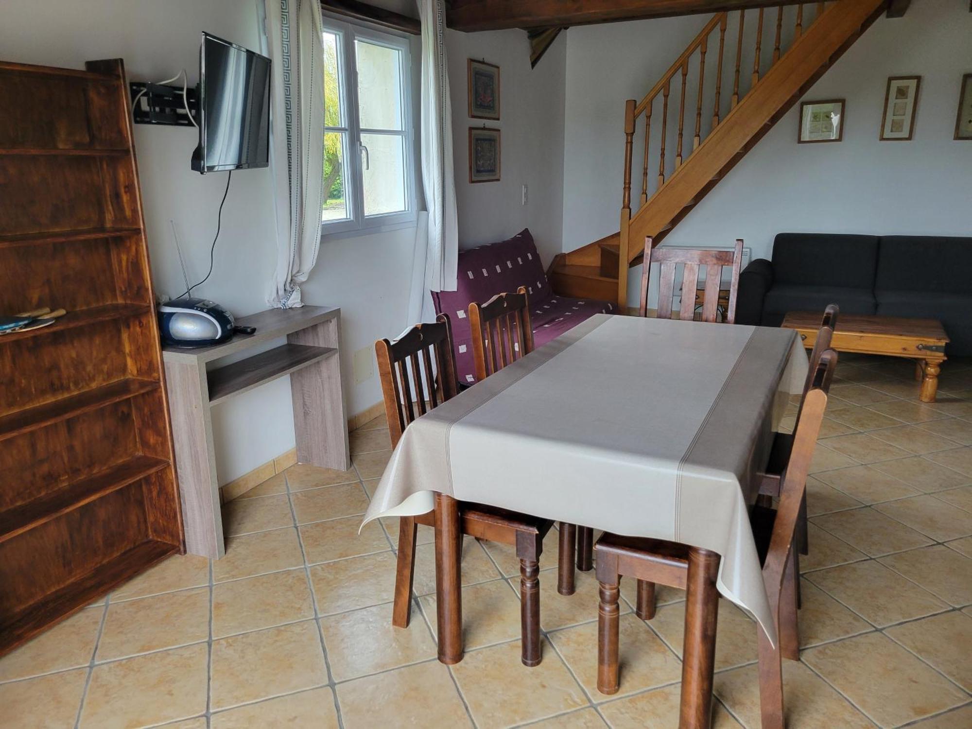 Les Gites De Brives Brives-sur-Charente Exterior foto